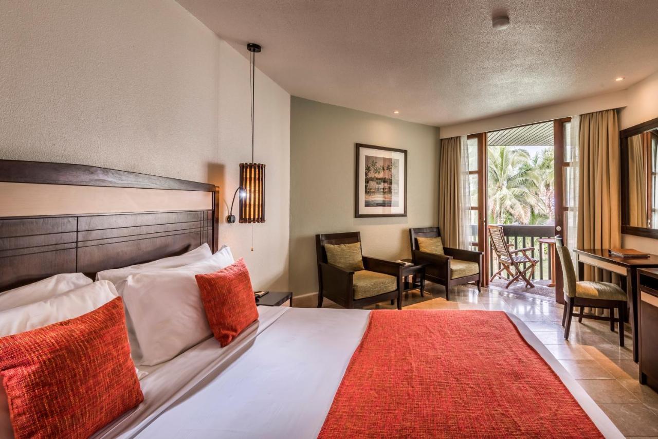 The Warwick Fiji Hotel Korolevu  Exterior photo A room at the hotel